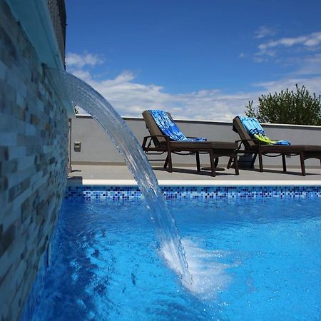 Vacation Home Meri Mirce 外观 照片